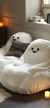 搞怪白色幽灵沙发家居治愈壁纸